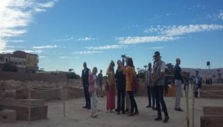 ملك بلجيكا وأسرته في معبد الكرنك