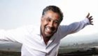 الشاب خالد ينسف رواية فلة الجزائرية حول قصة حبهما الباريسية