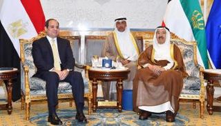 الشيخ صباح الأحمد الجابر الصباح والرئيس عبدالفتاح السيسي- أرشيفية