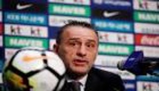 مدرب كوريا الجنوبية يشدد على أهمية مواجهة الفلبين بكأس آسيا