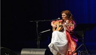 الشاعرة والفنانة السورية وعد بوحسون
