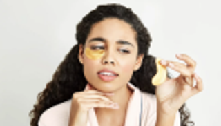 لصقات سحرية لتجديد شباب البشرة تلغي عمليات البوتكس والفيلر