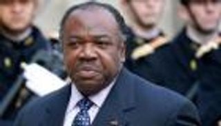 عسكريون بالجابون يعلنون السيطرة على السلطة في البلاد