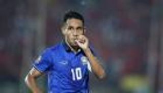 قائد تايلاند يطالب لاعبيه بنسيان رباعية الهند