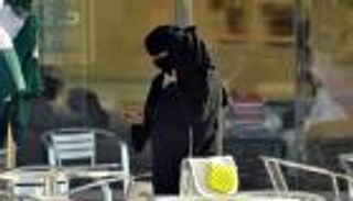 نظام "أبشر".. السعوديات يتلقين رسائل نصية بتعديل حالتهن الاجتماعية