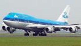 عاصفة تلغي 159 رحلة جوية في هولندا