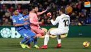 برشلونة يحلق بصدارة الدوري الإسباني بفوز صعب أمام خيتافي