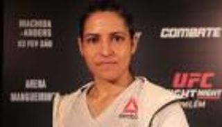 بالصور.. الحظ السيئ يوقع لصا بين يدي بطلة فنون قتالية