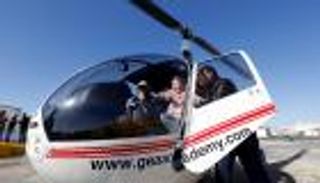 بالصور.. تاكسي طائر بالأردن يواجه الزحام ويجذب السياح 