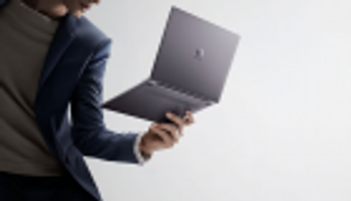 هواوي تنافس ماك بوك إير بجهاز جديد