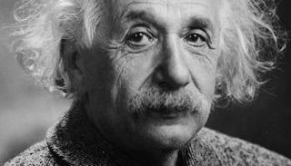 ألبرت أينشتاين