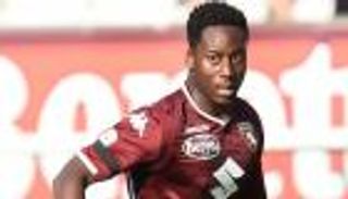 صراع بين توتنهام وروما على ضم لاعب تورينو