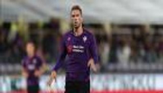 وكيل بياكا يؤكد بقاءه في فيورنتنيا