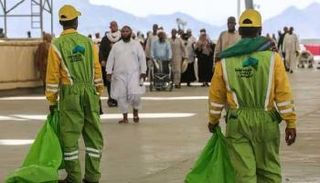 22 فرقة في منطقة مكة لمكافحة "الجنادب".