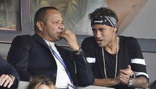 نيمار لاعب باريس سان جيرمان