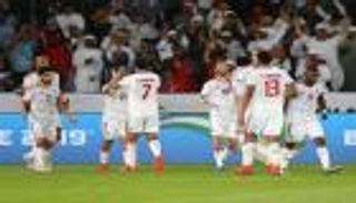 المنتخب الإماراتي ينتفض ويتصدر المجموعة الأولى بكأس آسيا