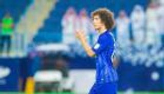 جماهير الهلال تستقبل عموري بالورود بعد عودته من إسبانيا