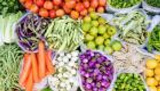 الأطعمة الغنية بالألياف تحسن الصحة وتقي من أمراض القلب والسرطان