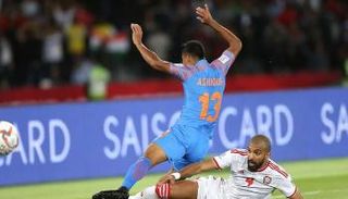 أشيكي أمام الإمارات