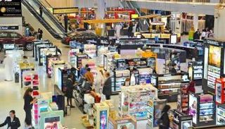 أول انخفاض لتضخم أسعار المستهلكين الأمريكي في 9 أشهر