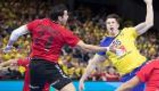 السويد تحبط انتفاضة مصر في مستهل مشوارهما بمونديال اليد