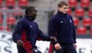 نجم مانشستر يونايتد السابق يؤكد أن سولسكاير من سلالة نادرة