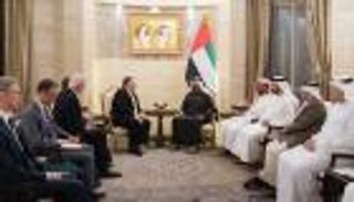 محمد بن زايد يلتقي وزير الخارجية الأمريكي مايك بومبيو