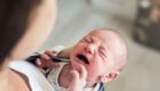 10 نصائح لحماية طفلك من أمراض الشتاء