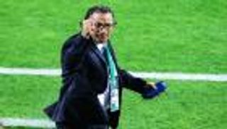 بيتزي يشيد بلاعبي "الأخضر" بعد الفوز على لبنان في كأس آسيا