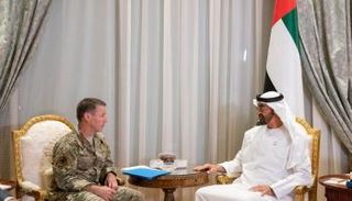 الشيخ محمد بن زايد آل نهيان والفريق أول أوستن ميلر 