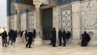 أبواب قبة الصخرة مغلقة