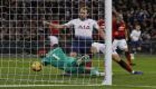 توتنهام يتلقى ضربة موجعة بعد الخسارة أمام يونايتد