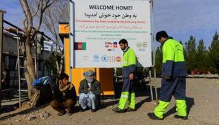 الأفغان يعملون في الاقتصاد "الموازي" بإيران