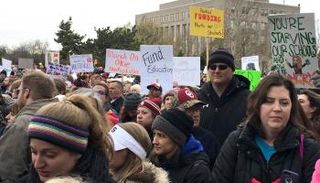 جانب من احتجاجات سابقة لمدرسين في الولايات المتحدة - أرشيفية