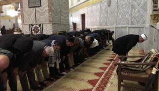 الصلاة في مسجد قبة الصخرة بالأقصى