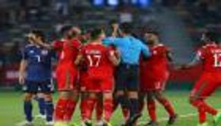 رئيس الاتحاد العماني يحتج ضد قرارات حكم مباراة اليابان