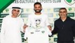 نادي الإمارات يدعم صفوفه بالتونسي صابر خليفة 