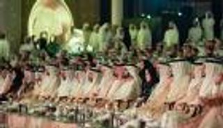 بالصور.. محمد بن راشد يكرم الفائزين بجوائز التميز الحكومي