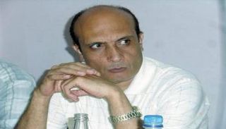 الروائي المصري عادل عصمت - صورة أرشيفية 