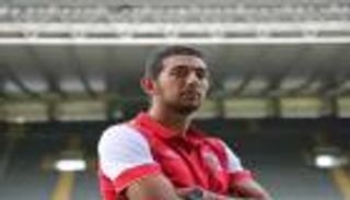 كوكا يوضح حقيقة مفاوضات الأهلي المصري معه 