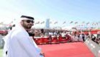 بالفيديو.. الشيخ منصور بن محمد بن راشد يشارك في فعالية "نمشي معا"