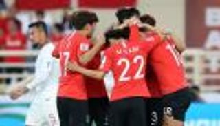 مدرب كوريا الجنوبية: سون لاعب محترف ومتعدد المراكز