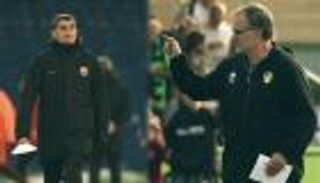 فالفيردي يدافع عن بيلسا بعد واقعة "التجسس"