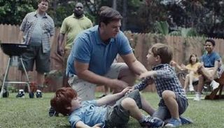 مشهد من الإعلان