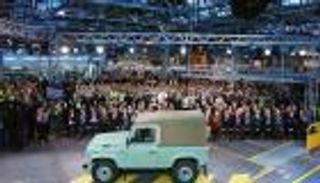 بالصور.. لاند روفر تعيد إنتاج سيارة "ديفيندر" الأسطورية