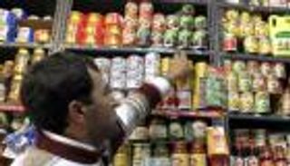 العراق ينفي إعفاء المنتجات الإيرانية من الرسوم الجمركية