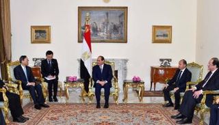 الرئيس المصري خلال استقباله الممثل الخاص للرئيس الصيني