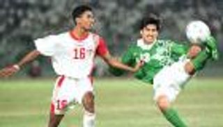 تكريم اللجنة المنظمة لأمم آسيا 96 في العشاء الرسمي لكأس آسيا