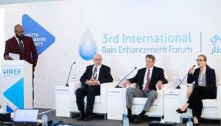 جانب من فعاليات الملتقى الدولي الثالث للاستمطار