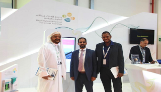 جانب من الأنشطة في جناح جامعة الملك عبدالله بأسبوع أبوظبي للاستدامة
